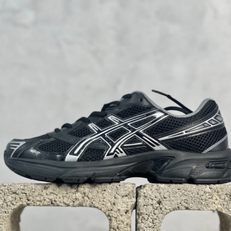 Untitled design - 2025-10-22T220425.857 Shoes - Image 1